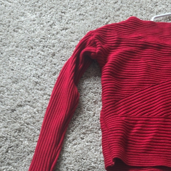 Chic Red Ribbed Women's Sweater - Picture 3 of 4